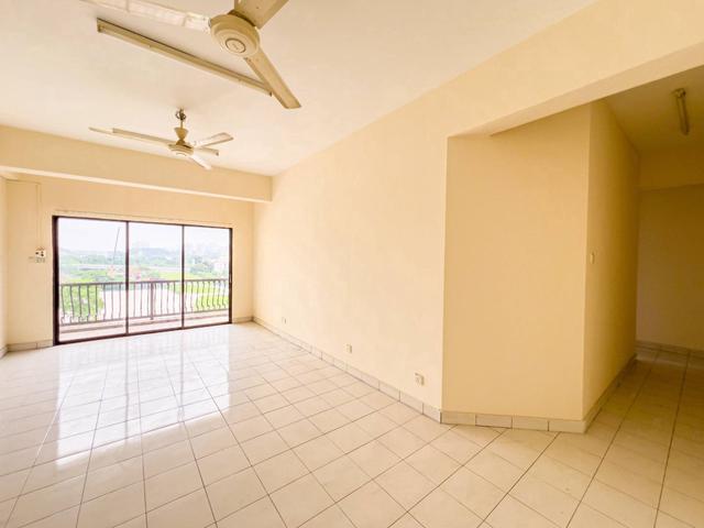Apartment for sale in Petaling, Damansara Damai