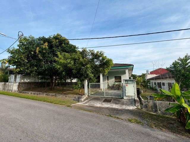 Bungalow for sale in Petaling, Subang Jaya