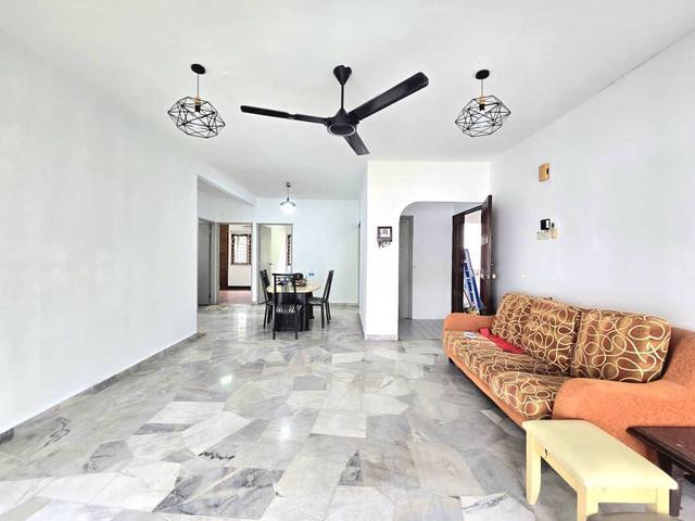 Apartment for sale in Desa Pandan