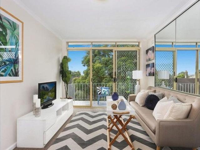 Apartment for rent in Neutral Bay Junction, Sydney