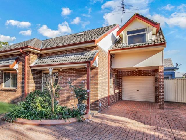 Townhouse for rent in Sydney, New South Wales