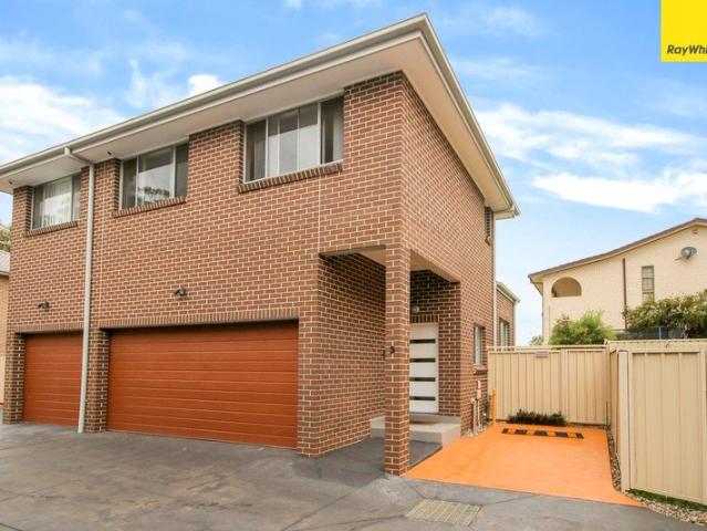 Townhouse for rent in Sydney, New South Wales