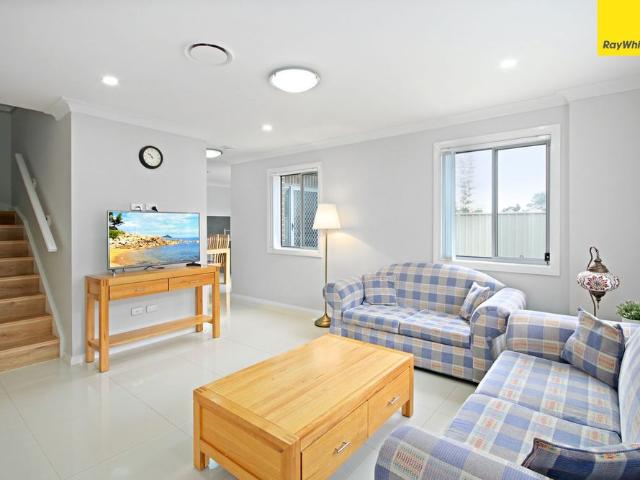 Townhouse for rent in Sydney, New South Wales