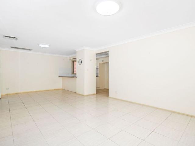 Townhouse for rent in Sydney, New South Wales