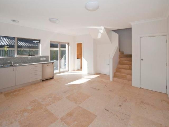 Townhouse for rent in Sydney, New South Wales