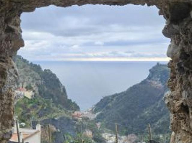 Capannone in vendita a Scala, Campania