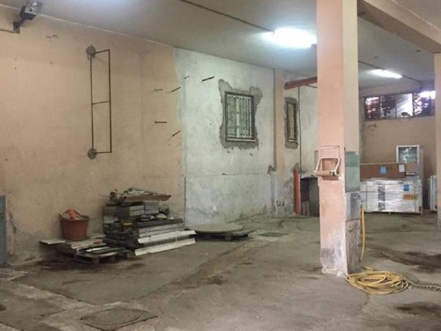 Capannone in affitto a Qualiano, Campania