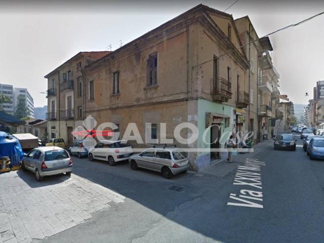 Locale Commerciale in vendita a Calabria, Cosenza