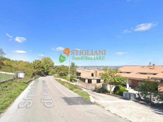 Capannone in vendita a Ferrazzano, Molise