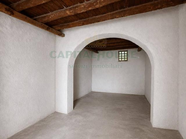 Capannone in vendita a Palma Campania, Campania