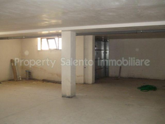 Locale Commerciale in vendita a Puglia, Lecce