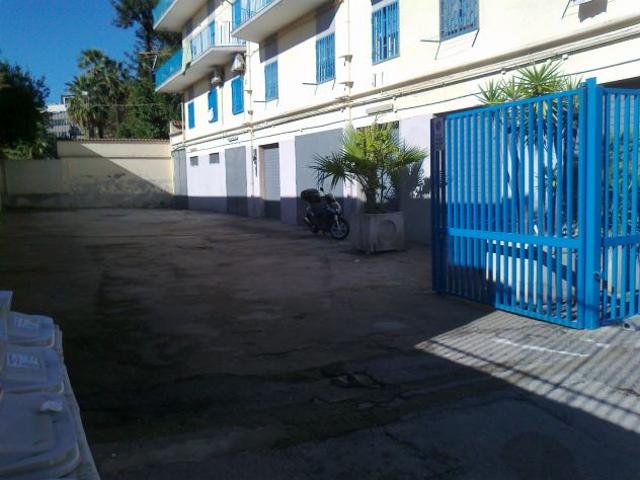 Capannone in vendita a Municipalità 4, Campania