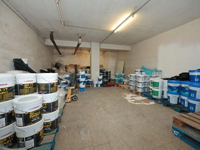 Capannone in vendita a Cava de' Tirreni, Salerno