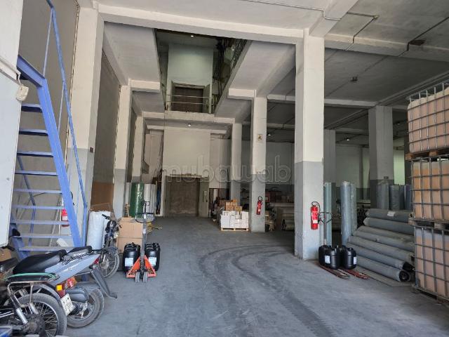 Local commercial location à Anfa, Gharb-Chrarda-Beni Hssen