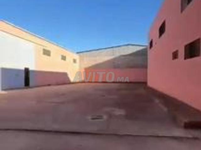 Local commercial vente à Agadir ⴰⴳⴰⴷⵉⵔ أكادير, Préfecture d'Agadir Ida-Outanane ⵍⵄⴰⵎⴰⵍⴰ ⵏ ⴰⴳⴰⴷⵉⵔ ⵉⴷⴰ ⵡⵜⴰⵏⴰⵏ عمالة أكادير إدا وتنان