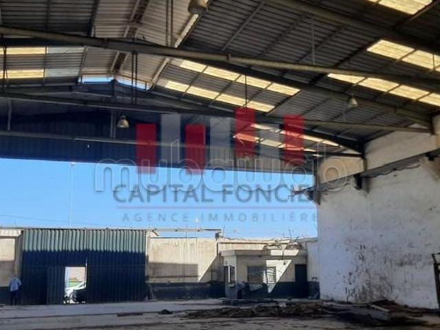 Local commercial location à Anfa, Gharb-Chrarda-Beni Hssen
