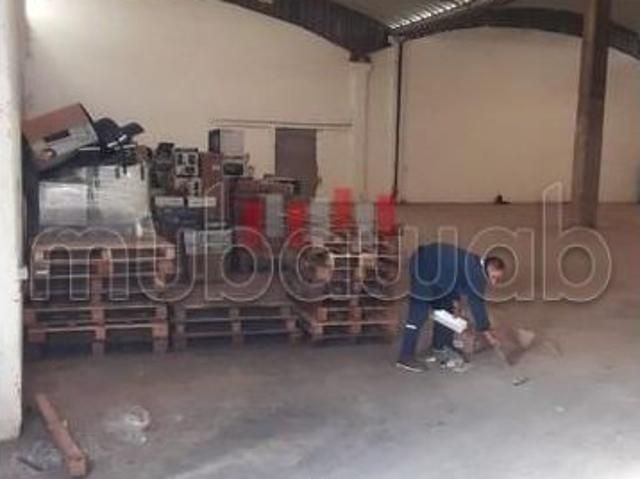 Local commercial location à Anfa, Gharb-Chrarda-Beni Hssen
