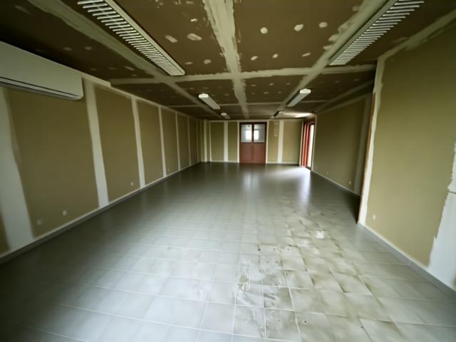 Bureau vente à Roanne