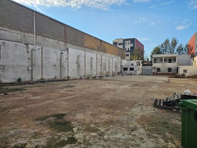 Local commercial location à Anfa, Gharb-Chrarda-Beni Hssen