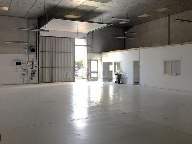 Local commercial location à Anfa, Gharb-Chrarda-Beni Hssen