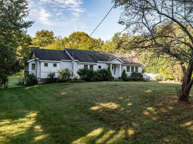 House for sale in Hampton Falls, Rockingham County