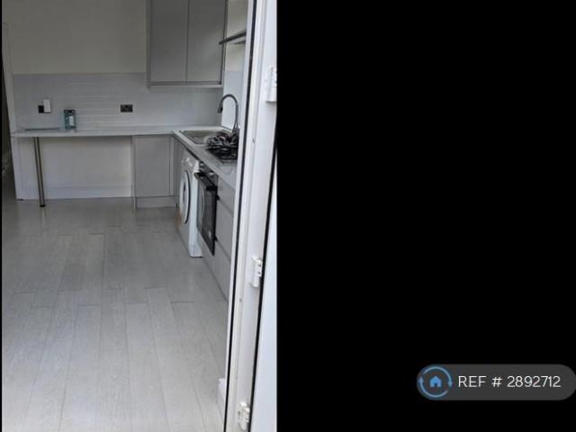 Apartment for rent in Roffey, Horsham