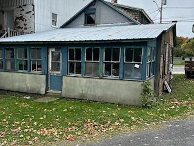 House for sale in Chateaugay