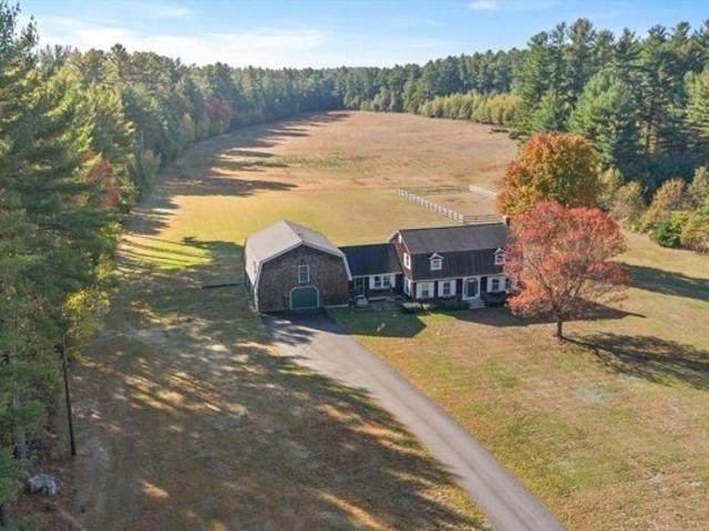House for sale in Dunstable, Massachusetts