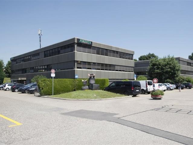 Atelier mieten in Saint-Sulpice (VD), Waadt