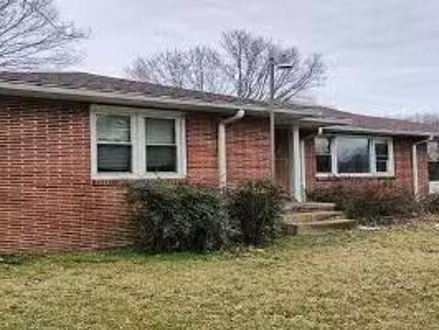 House for sale in Dickson