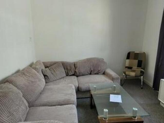 House for rent in Follaton, Strode