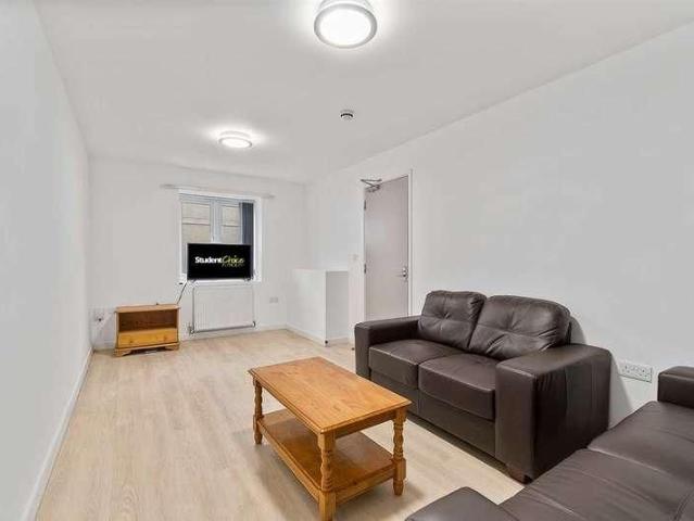 Room for rent in Greenbank, Plymouth