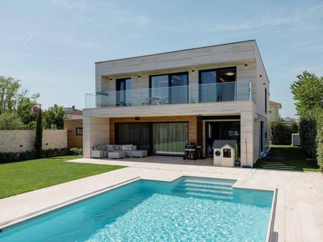 Haus kaufen in Strasshof an der Nordbahn, Niederösterreich