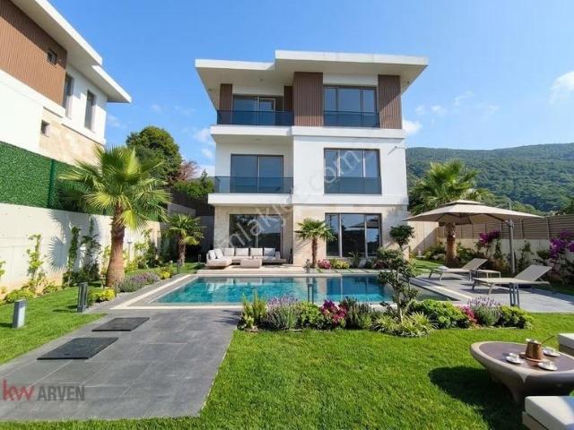 Kartepe, Kocaeli içerisinde satılık Villa