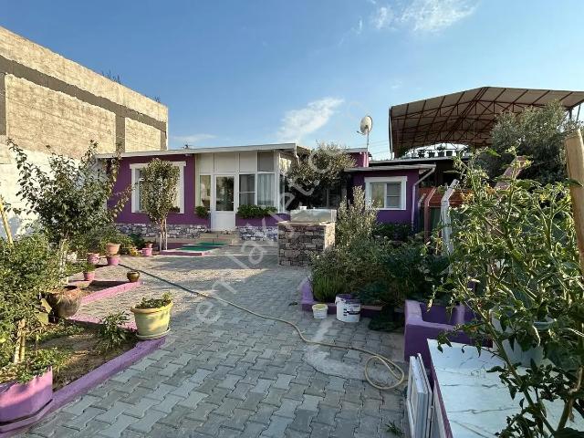 Turgutlu, Manisa içerisinde satılık Villa