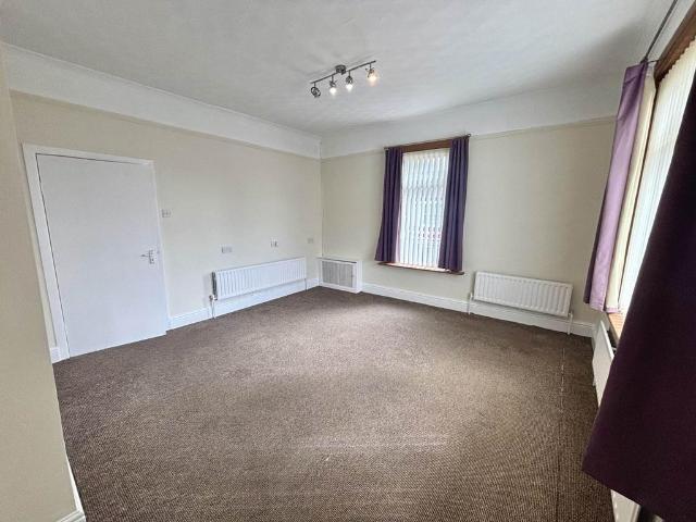 Apartment for rent in Old Swan, Liverpool