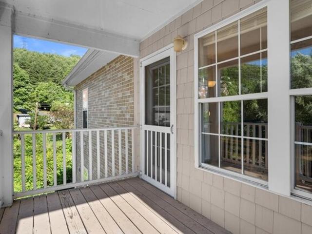 Condo for sale in Cullowhee