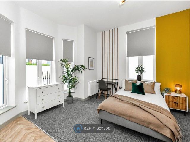 Room for rent in Horninglow and Eton, Beamhurst