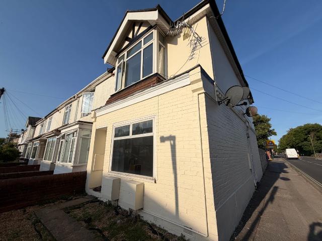Apartment for rent in Eastleigh, Helford