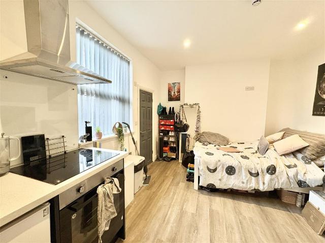 Studio for rent in Old Lenton, Haddon