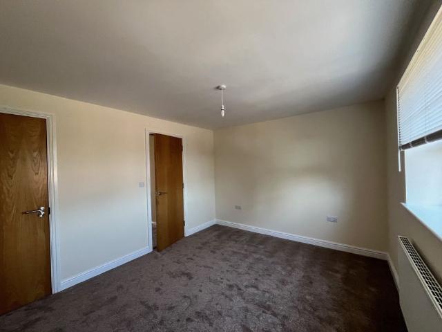 House for rent in The Wharf, Beamhurst