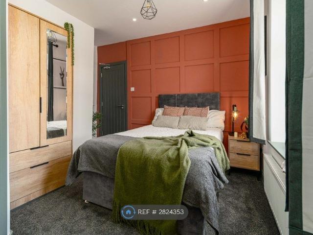 Room for rent in Hollinwood, Pendock