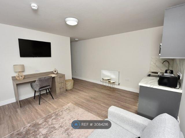 Studio for rent in Ormskirk, West Lancashire