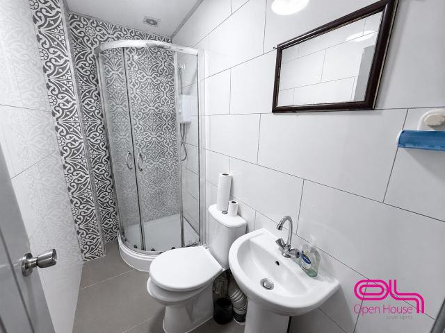 Apartment for rent in Lee Bank, Greater Manchester