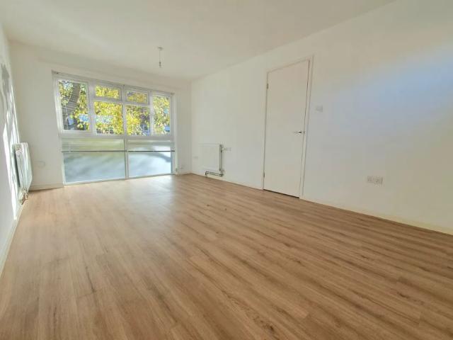 Apartment for rent in Heigham Grove, East Bank