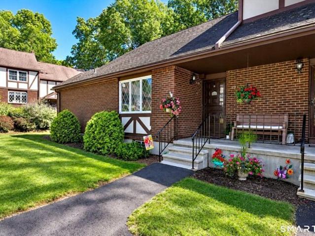 Condo for sale in Derby, Connecticut