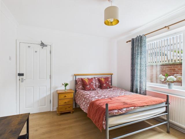 House for rent in Earlham Rise, East Bank