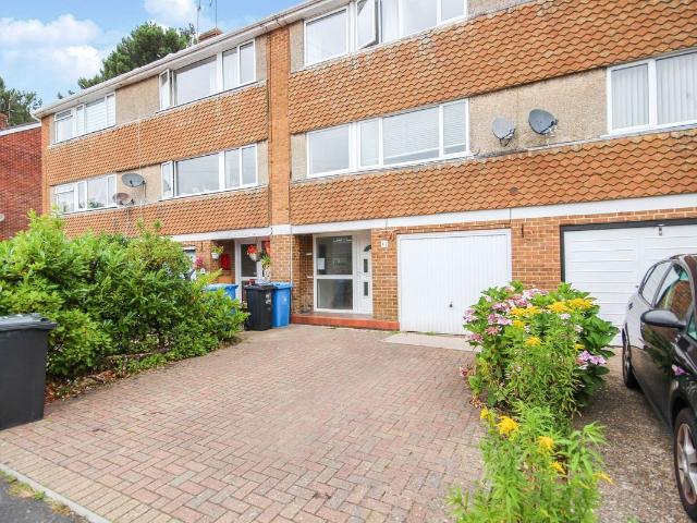 Apartment for rent in Poole