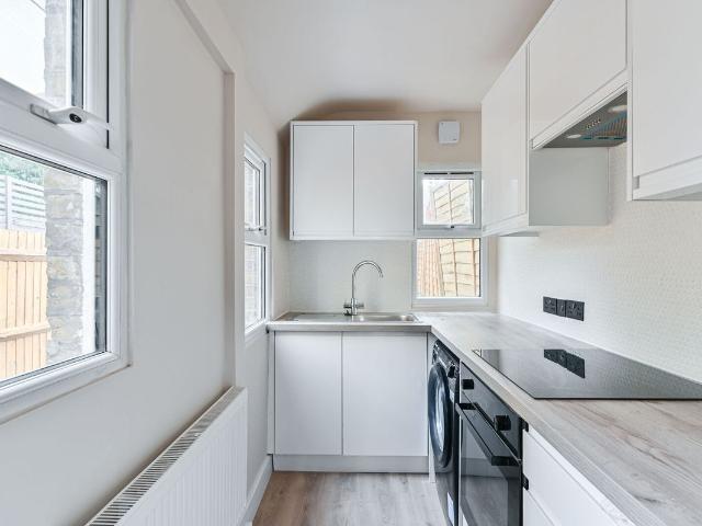 Apartment for rent in Upper Tooting, Greater London
