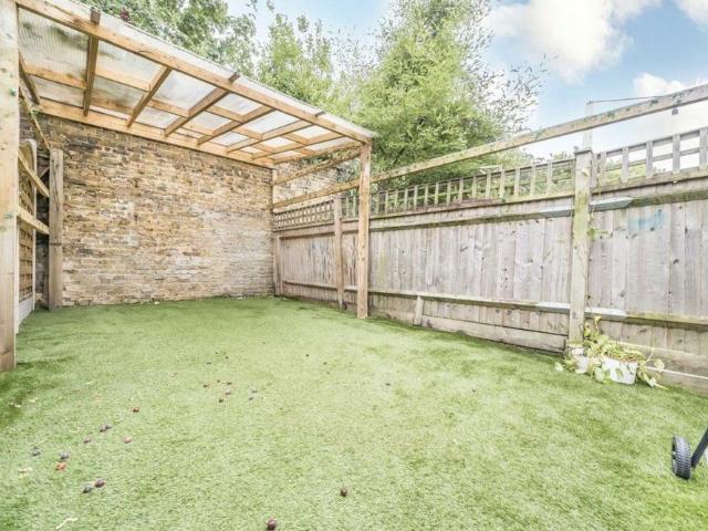 House for rent in Tooting, Furzedown